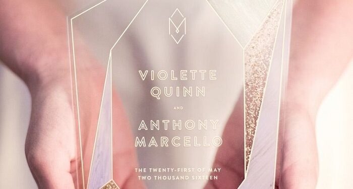 Acrylic wedding invitations from PietraPaperDesign: advantages and choices