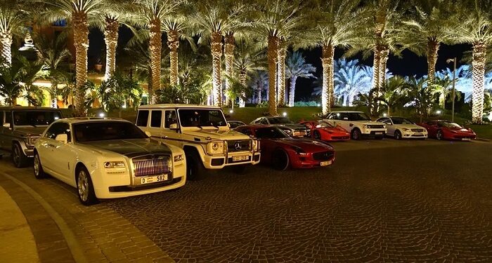 How to rent a car in Dubai: advantages and conditions of car rental